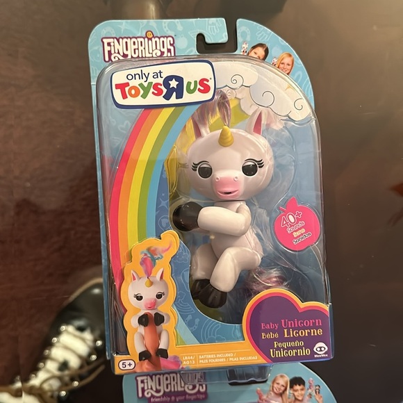 3 Fingerlings NWT - Picture 4 of 4